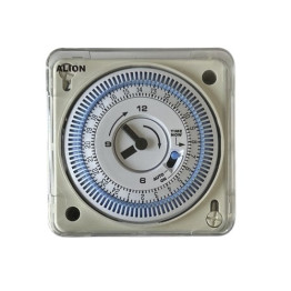 Horloge encastrée
