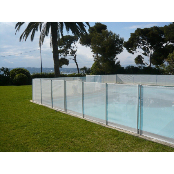 Barrière piscine Beethoven blanche piquets anodisés